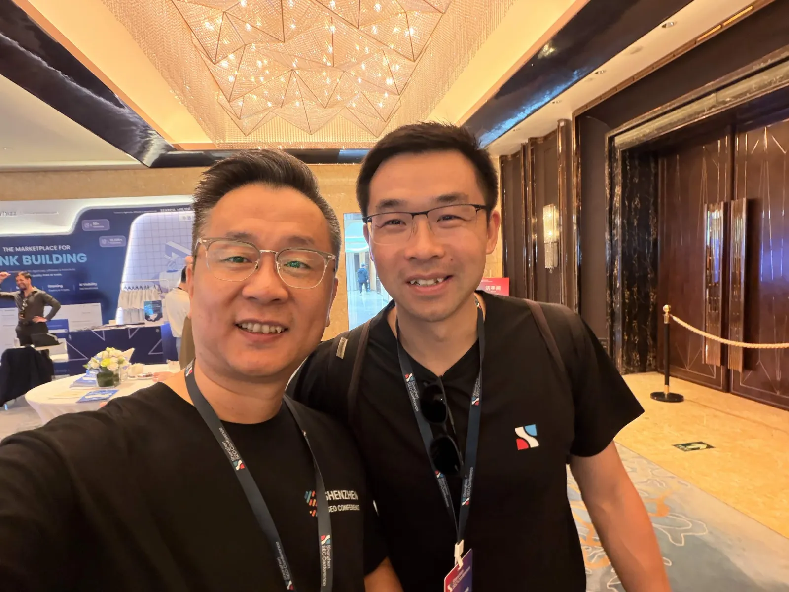 Hommer Zhao with the founder of the Shenzhen SEO Conference